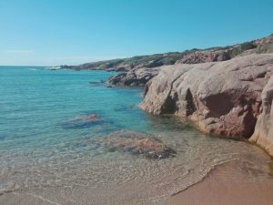 alt:"spiaggia-giugno"